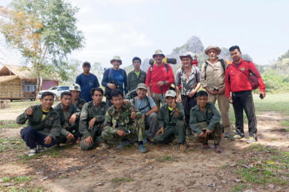 L'equipe au complet : Rangers et Explo-Laos
